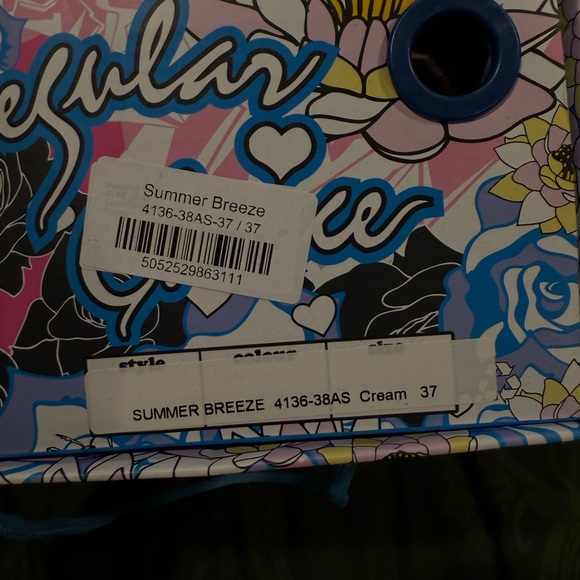 Irregular choice, summer breeze in cream size 37 ￼(6.5) brand new - Picture 6 of 7